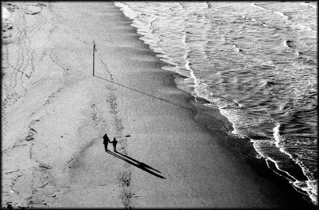 italy termoli family mum bw